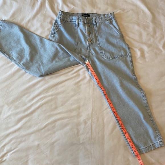 J. Crew Straight Leg Cropped Button Fly Jeans Light Wash Size 29P - Picture 4 of 10